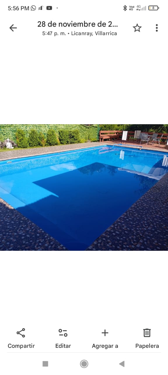 Piscina moderna